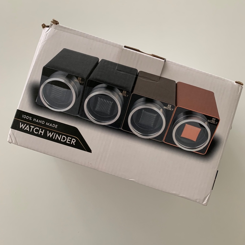 Home MOZSLY® Single Watch Winder - Black Leather MOZSLY® Single Watch Winder - B - Picture 7 of 12